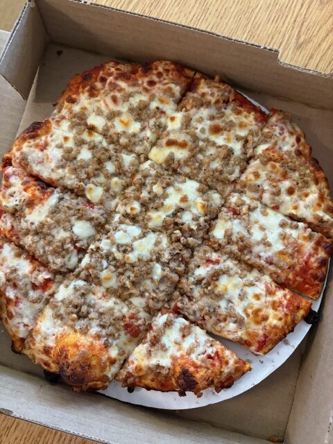 Grilled chicken, red onions, green peppers, and banana peppers. Your choice of sauce: